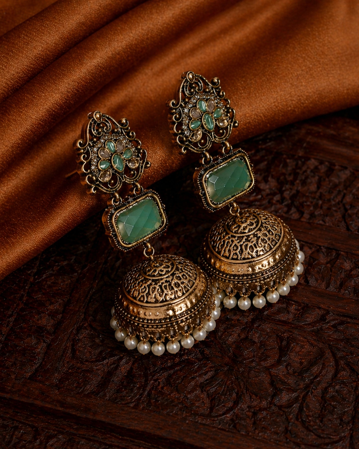 Emerald Pearl Jhumka Earrings