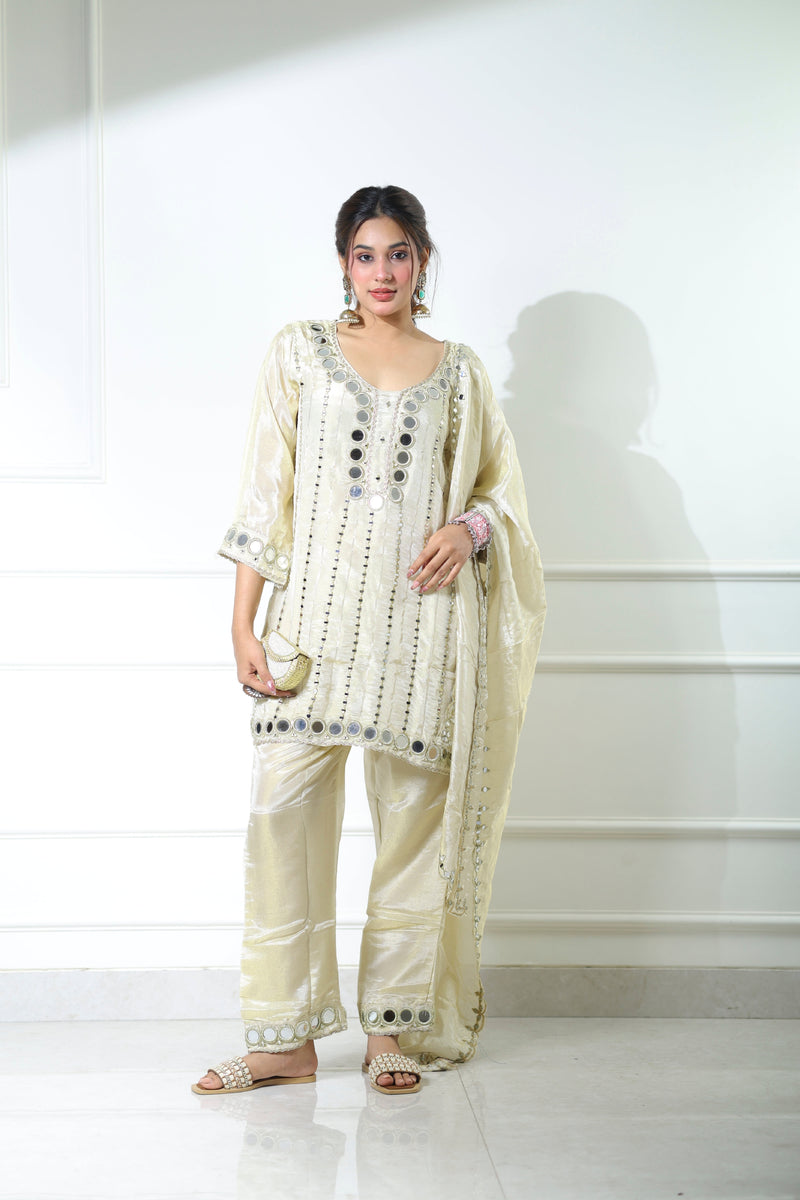 Noor-e-Ivory