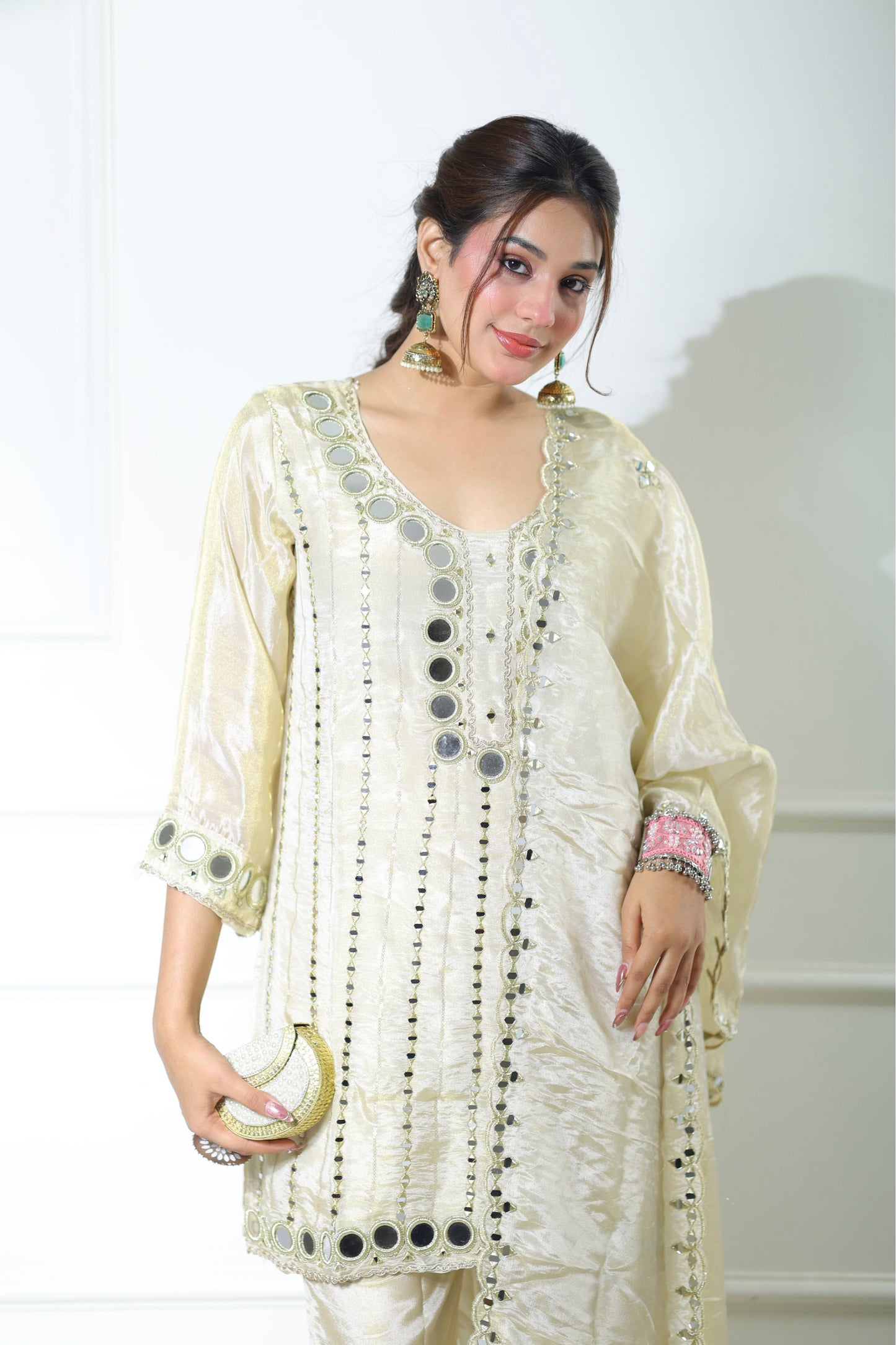 Noor-e-Ivory