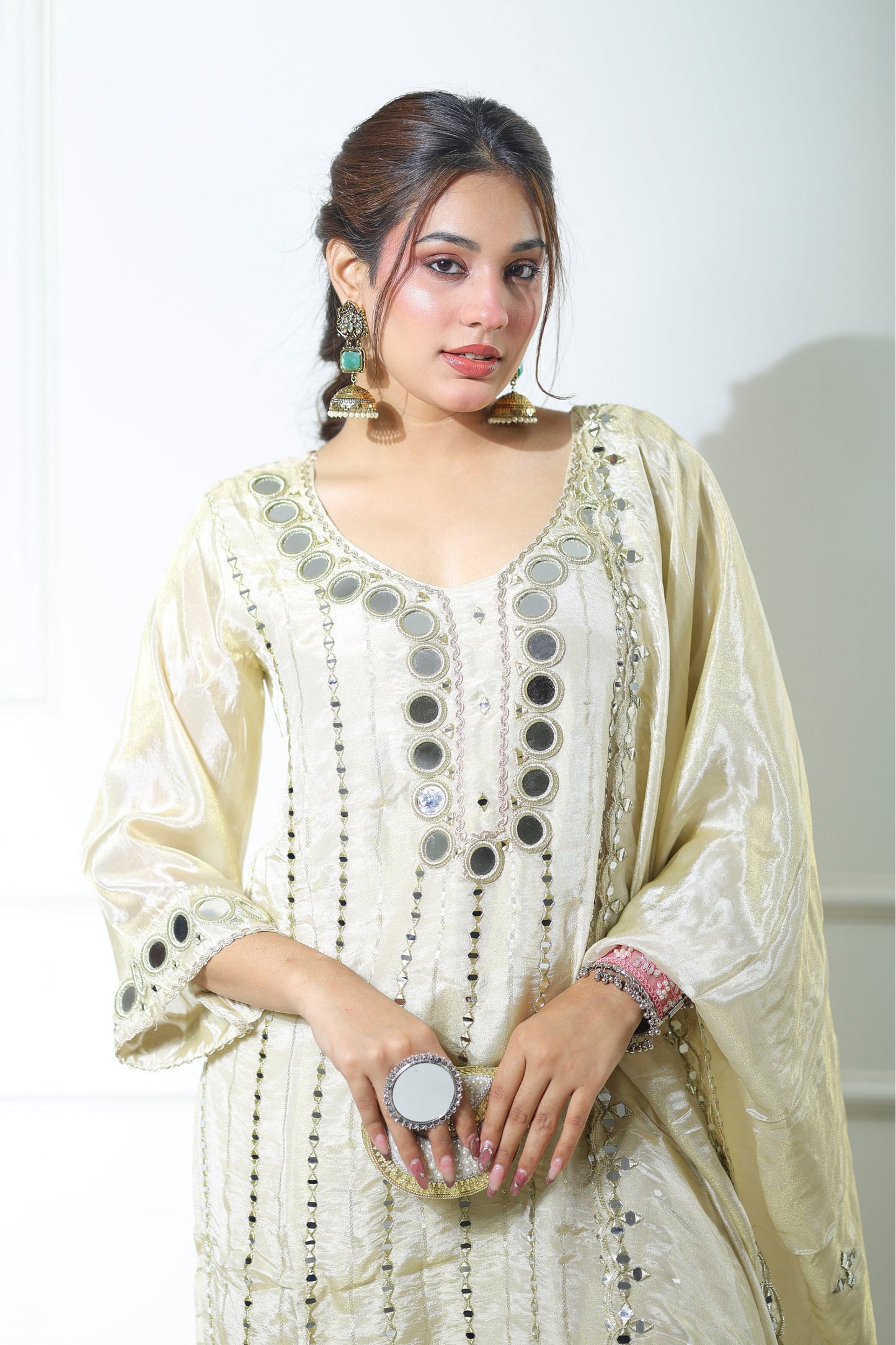 Noor-e-Ivory